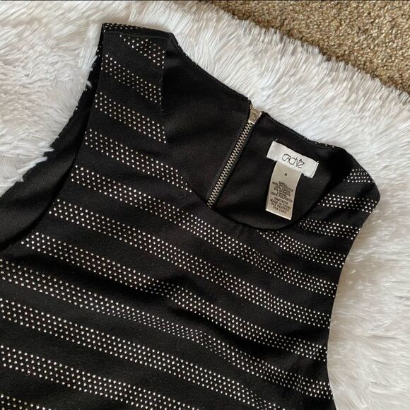 Cache Sleeveless Top   - Picture 2 of 6